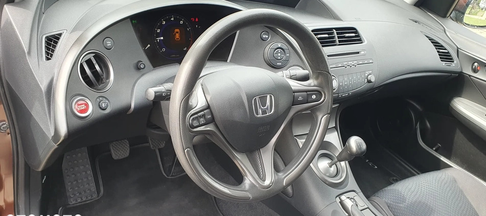 Honda Civic cena 31800 przebieg: 133000, rok produkcji 2011 z Krzepice małe 352